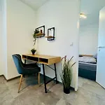 Apartment Am Spremberger Turm, 65Qm, 2 Schlafzimmer, Kueche, Parkplatz, Balkon, Waschmaschine