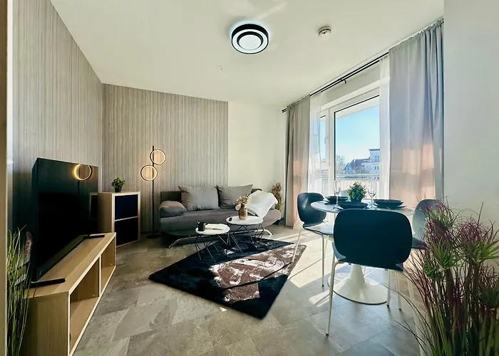 Apartment Am Spremberger Turm, 65Qm, 2 Schlafzimmer, Kueche, Parkplatz, Balkon, Waschmaschine