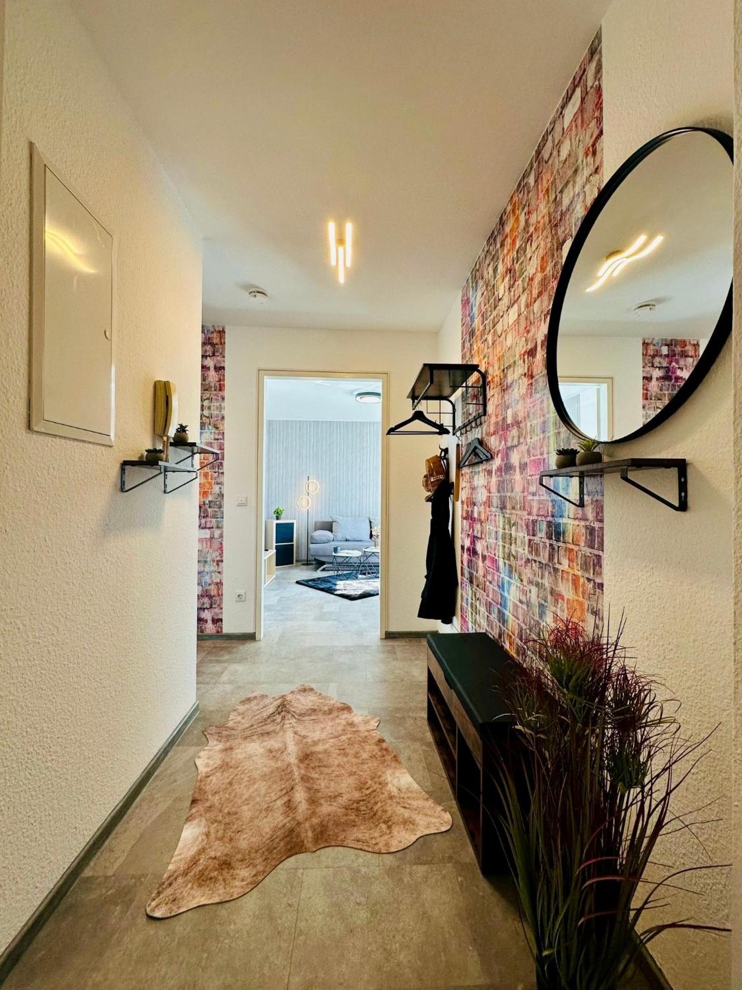 Apartment Am Spremberger Turm, 65qm, 2 Schlafzimmer, Kueche, Parkplatz, Balkon, Waschmaschine Cottbus